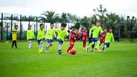 中国男篮15岁新星轰27分6板5助，2米02新星闪耀登场，新四字外援助力争冠